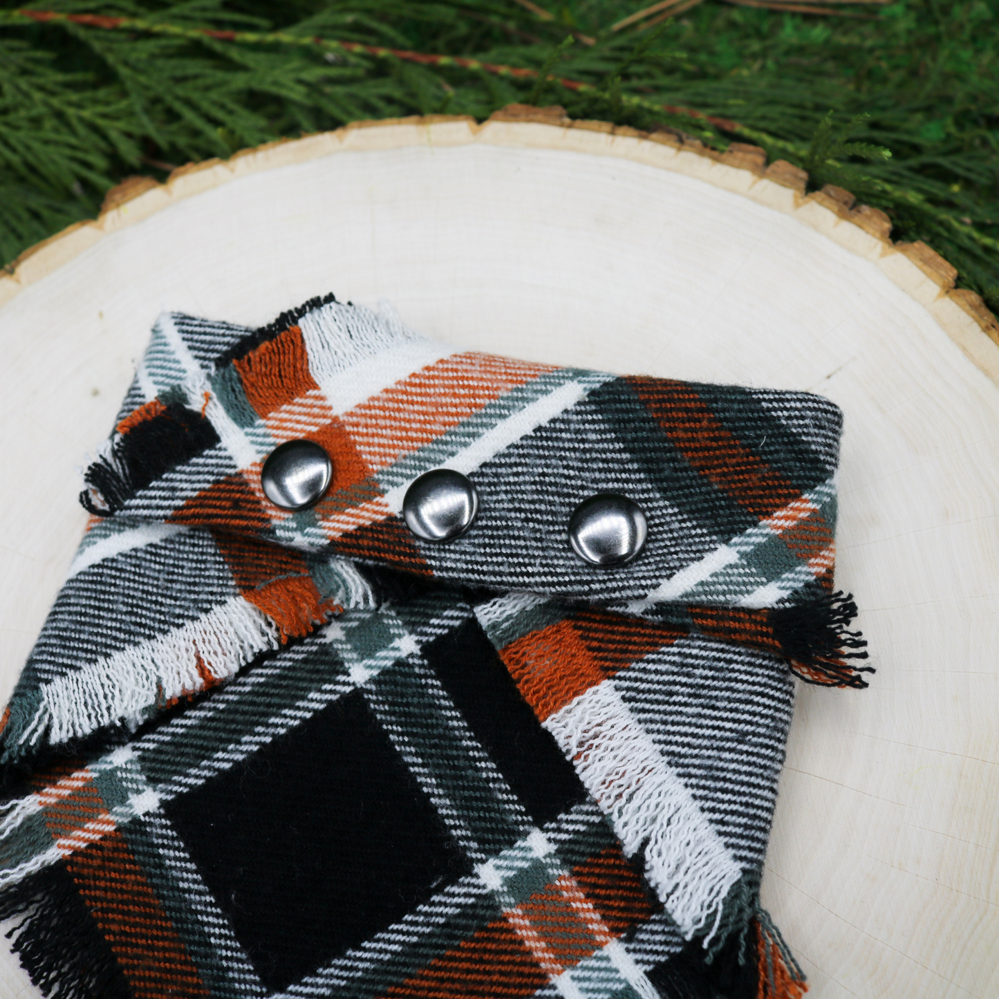 Snap on pet bandanas for dog and cats | The Luminous Pets