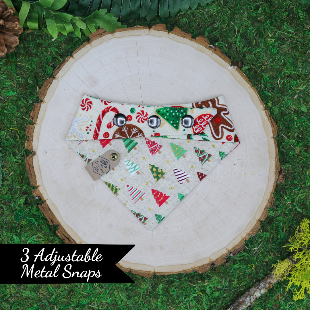 Reversible Pet bandana for cats and dogs _ Handmade by The Luminous Pets _ Winter Gingerbread Cookies and Christmas Trees