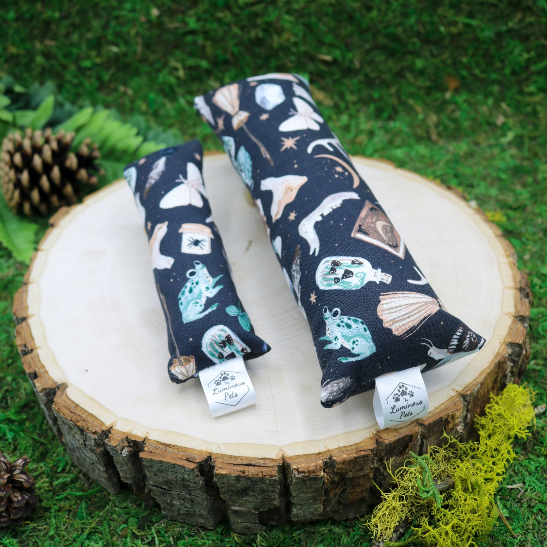 Organic catnip with valerian root cat toy kickers handmade by The Luminous Pets magical items