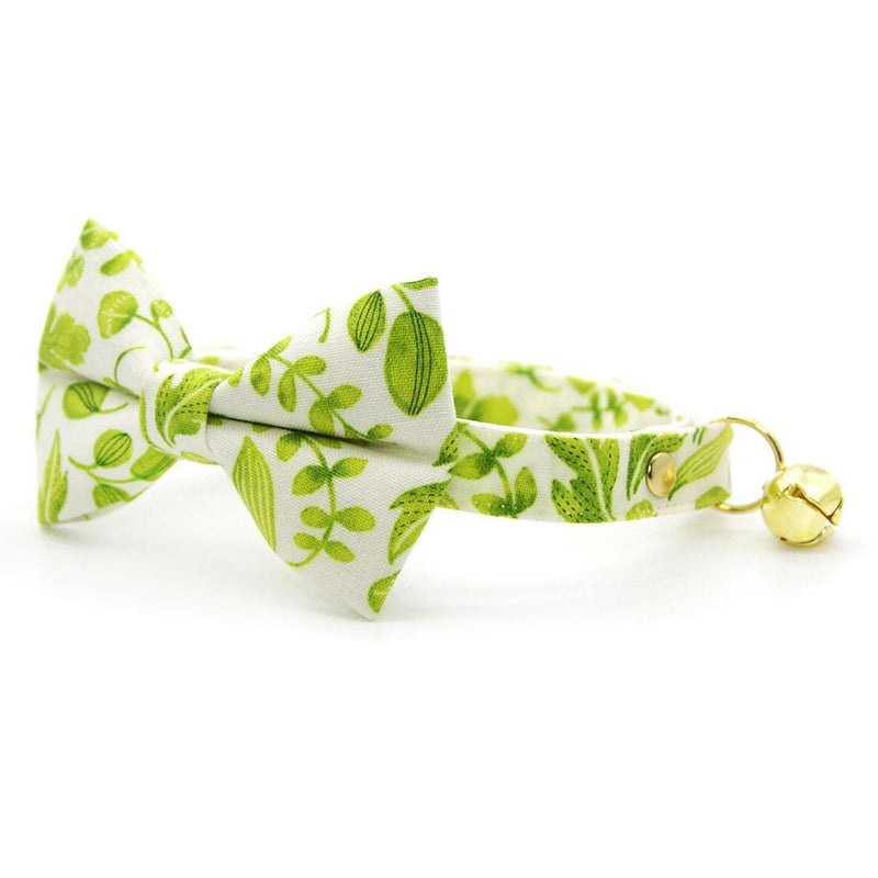 Made by Cleo Bow tie and collar for cats _ Herb Garden Green and White