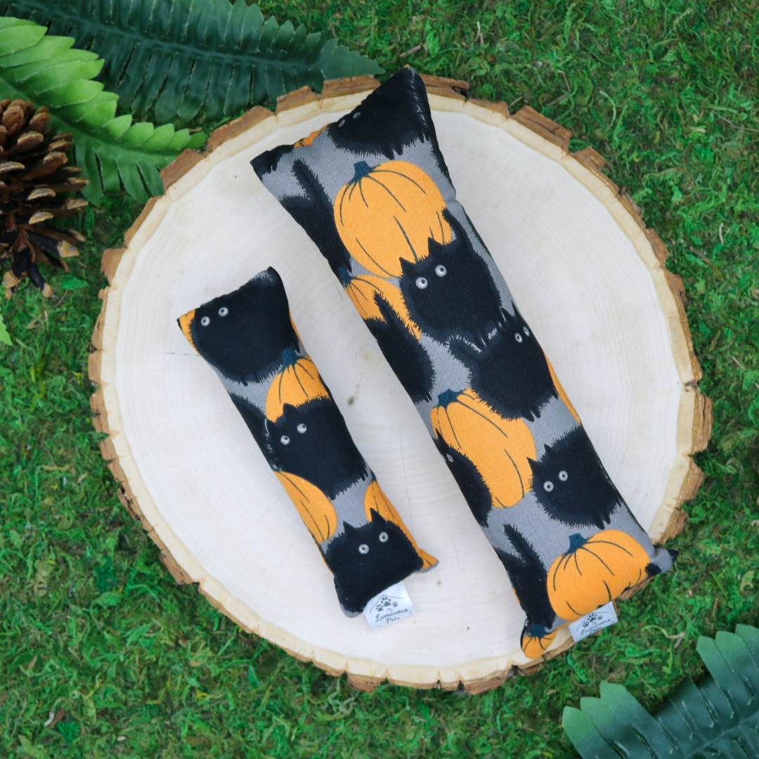 Organic catnip with valerian root cat toy kickers handmade by The Luminous Pets  Halloween black cats and pumpkins