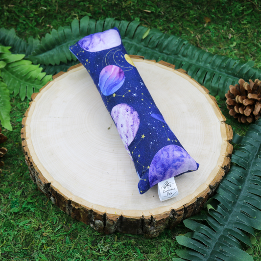 Organic catnip with valerian root cat toy kickers handmade by The Luminous Pets Purple Planets