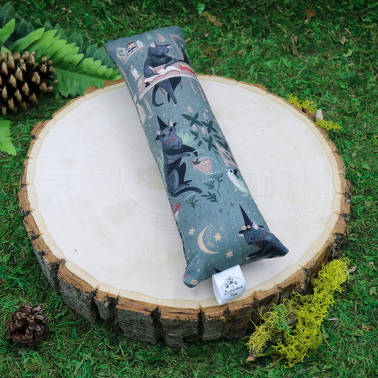 Organic catnip with valerian root cat toy kickers handmade by The Luminous Pets Black Cat Witches and Witchcraft