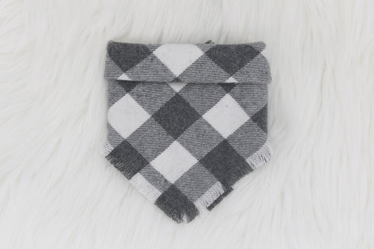 Grey and white checkered bandana | The Luminous Pets